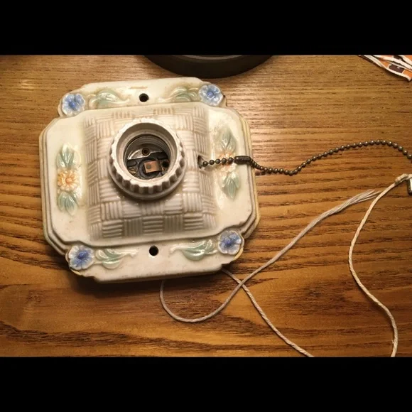 Vintage Art Deco flush mount ceiling light 1930s? light fixture - Picture 5 of 16